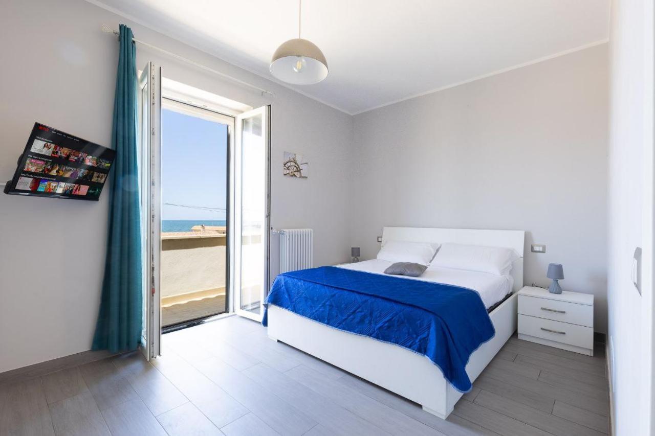 פיומיצ'ינו Sunset Beach מראה חיצוני תמונה